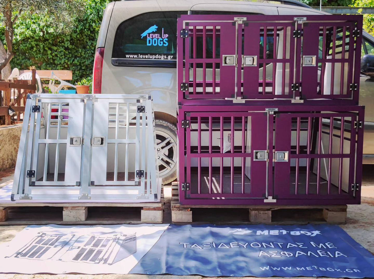 Εξατομικευμένα boxes αλουμινίου & τρέιλερ αλουμινίου για την ασφαλή μεταφορά των σκύλων σας